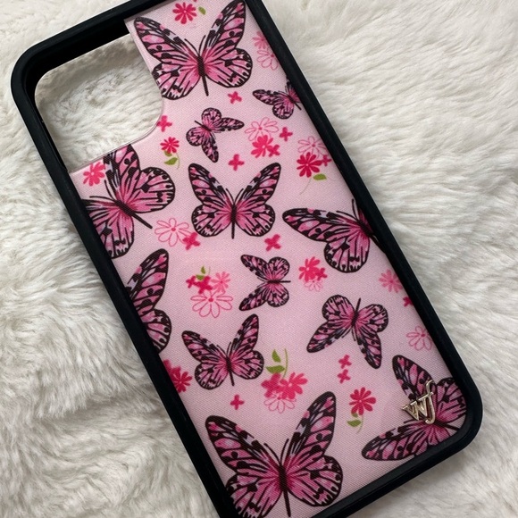Wildflower iPhone 12/12 Pro case - Picture 2 of 3